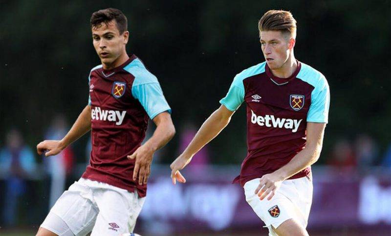 次捧起大耳 次捧起大耳